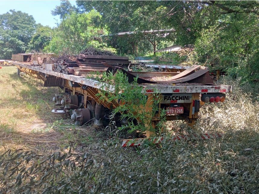 LOTE 17: VEÍCULO SEMIREBOQUE DE CARGA SECA "FACCHINI", PLACA DTD 1265, ANO 2008, EM ESTADO DE SUCATA Processo: 1127919-19.201