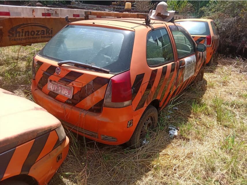 LOTE 21: 1 VEÍCULO FIAT PALIO FIRE ECONOMY, PLACA EUV-7769, ANO 2011, EM ESTADO DE SUCATA Processo: 1127919-19.2018.8.26.0100