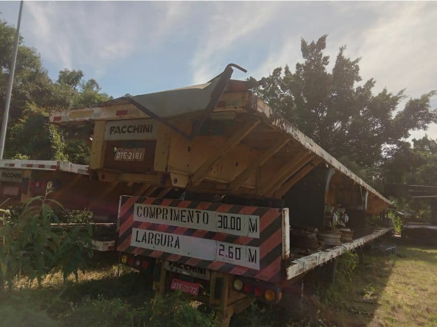 LOTE 9: VEÍCULO SEMIREBOQUE DE CARGA SECA "FACCHINI", PLACA DTE-2181, ANO 2008, EM ESTADO DE SUCATA Processo: 1127919-19.2018