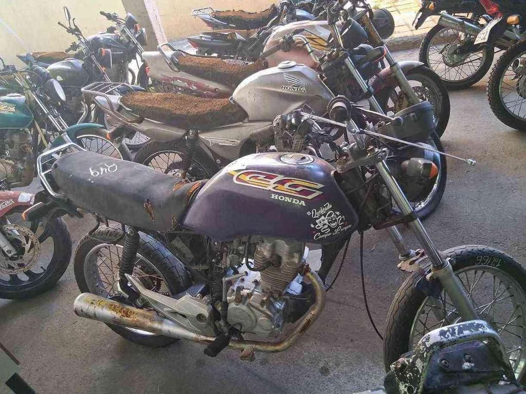HONDA CG 125 Sucata Motor Inservível — foto do lote