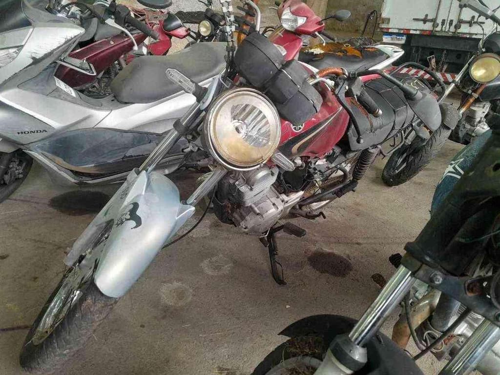 YAMAHA YBR 125  Sucata Motor Inservível — foto do lote