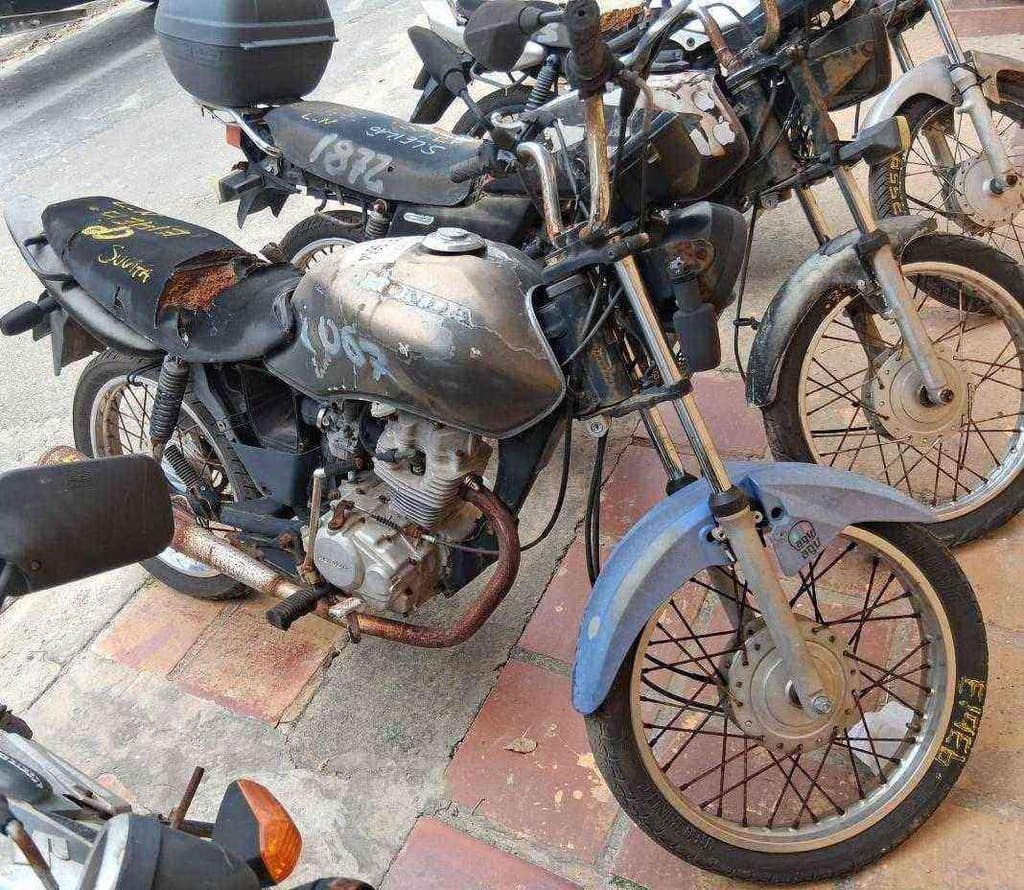 HONDA CG 125  Sucata Motor Inservível — foto do lote