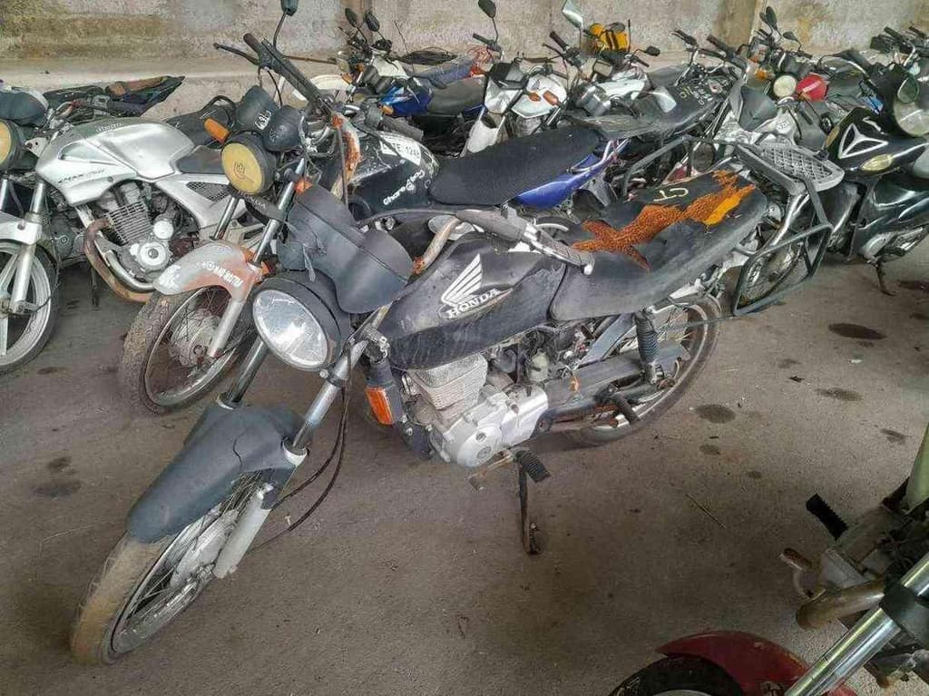 HONDA FAN Sucata Motor Inservível — foto do lote