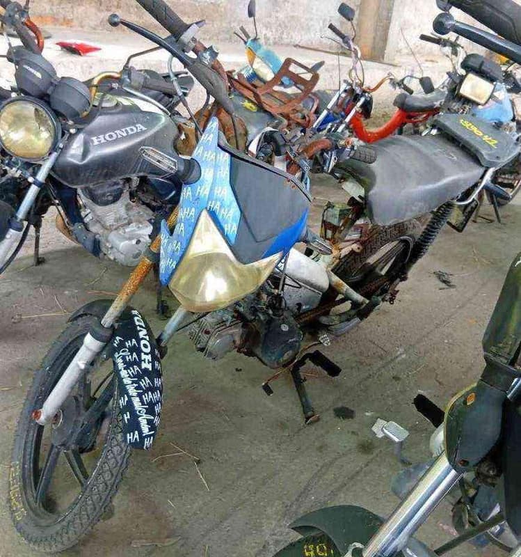 MOBILETE MOBILETE  Sucata Motor Inservível — foto do lote
