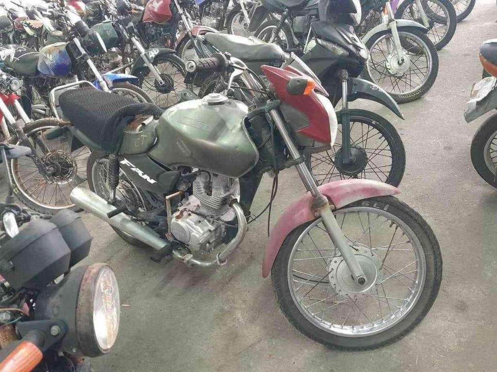 HONDA CG 125  Sucata Motor Inservível — foto do lote
