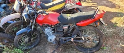 HONDA - YAMAHA  YBR 125E, ano/modelo 2002/2002, Placa FINAL 9 (falsa), chassi raspado/suprimido, numeração do motor E308E-058