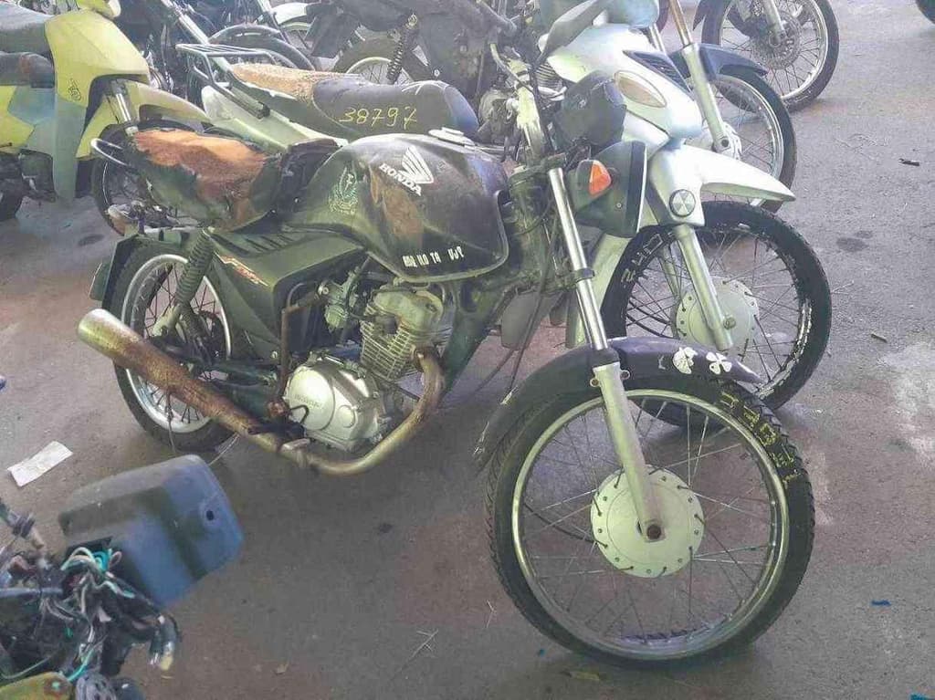 HONDA CG 125 Sucata Motor Inservível — foto do lote