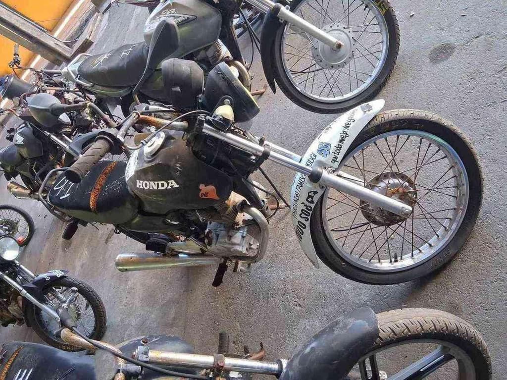HONDA CG 125 Sucata Motor Inservível — foto do lote