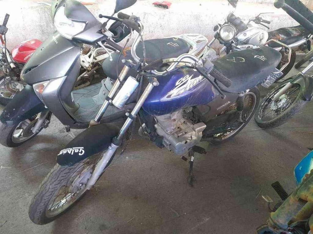 HONDA CG 125 Sucata Motor Inservível — foto do lote